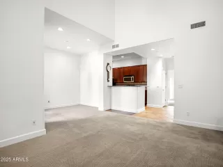 Photo #6: 6894478 Listing 