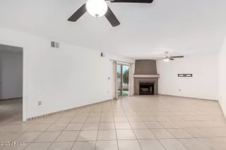 Photo #6: 6894509 Listing