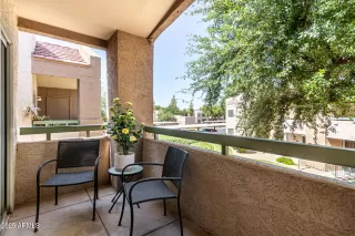 More Details about MLS # 6894730 : 1295 N ASH STREET#922