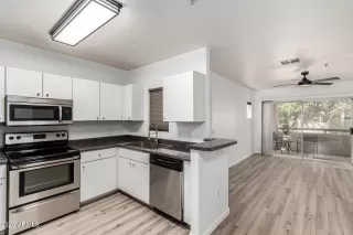 Photo #1: 6894730 Listing