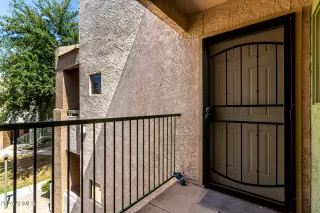 Photo #5: 6894730 Listing