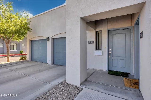 MLS: 6894740 Condo For Sale
