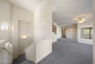 Photo #3: 6894740 Listing
