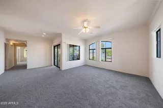 Photo #5: 6894740 Listing