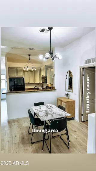 Photo #6: 6894833 Listing