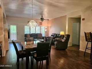 Photo #6: 6894997 Listing