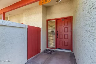 Photo #3: 6895044 Listing 