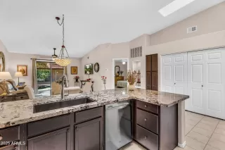 Photo #1: 6895045 Listing