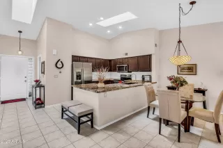 Photo #2: 6895045 Listing
