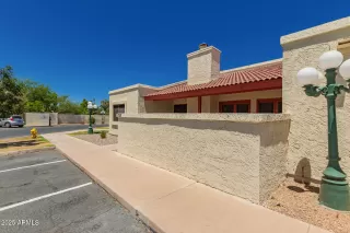 Photo #2: 6895117 Listing