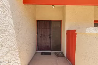 Photo #3: 6895117 Listing