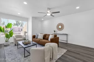 Photo #1: 6895156 Listing