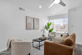 Photo #2: 6895156 Listing