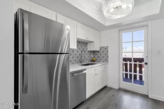 Photo #6: 6895156 Listing