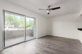 Photo #4: 6895240 Listing 