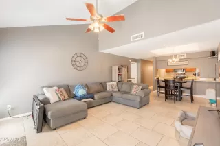 Photo #4: 6895276 Listing 