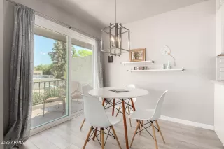 Photo #3: 6895400 Listing