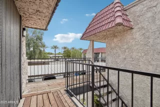 Photo #1: 6895686 Listing