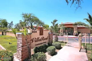 Photo #3: 6895701 Listing