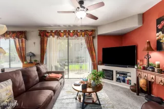 Photo #6: 6895854 Listing