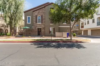 Photo #3: 6896145 Listing