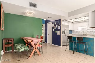 Photo #5: 6896210 Listing 