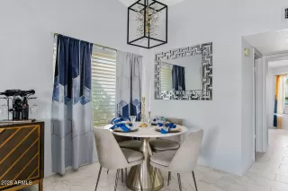 Photo #5: 6896351 Listing