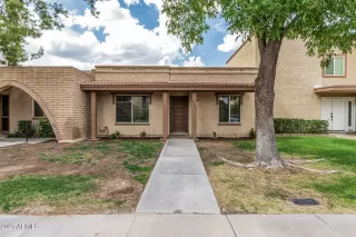 More Details about MLS # 6896462 : 2142 E DONNER DRIVE#3