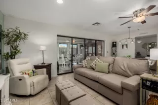 Photo #6: 6896559 Listing