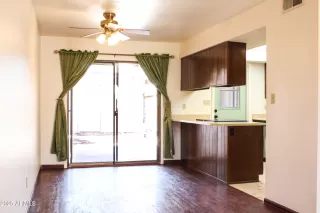 Photo #2: 6897091 Listing