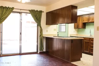 Photo #3: 6897091 Listing