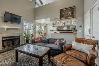 Photo #6: 6897135 Listing 