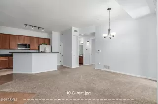 Photo #6: 6897202 Listing