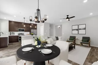 Photo #2: 6897441 Listing