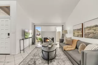 Photo #2: 6897733 Listing 