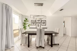 Photo #6: 6897733 Listing 