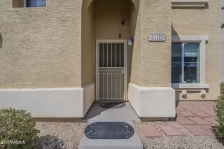 Photo #3: 6897798 Listing