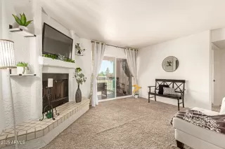 Photo #2: 6897934 Listing