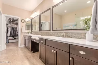 Photo #4: 6898056 Listing 