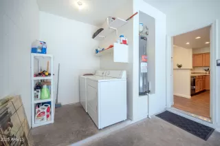 Photo #4: 6898372 Listing