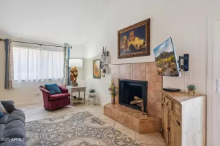 Photo #5: 6898415 Listing 