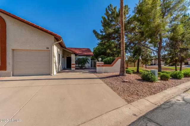 MLS: 6898642 Condo For Sale