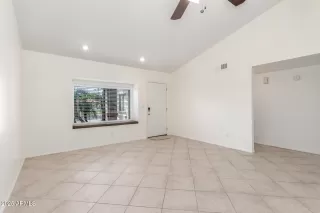 Photo #5: 6898642 Listing 