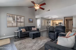 Photo #1: 6898929 Listing