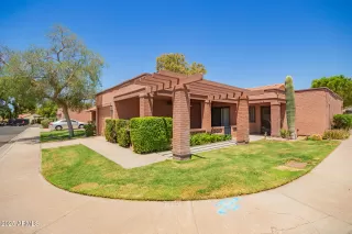 Photo #2: 6899049 Listing