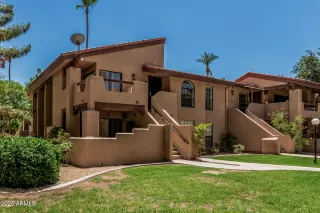 Photo #5: 6899070 Listing