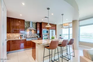 Photo #3: 6899114 Listing 