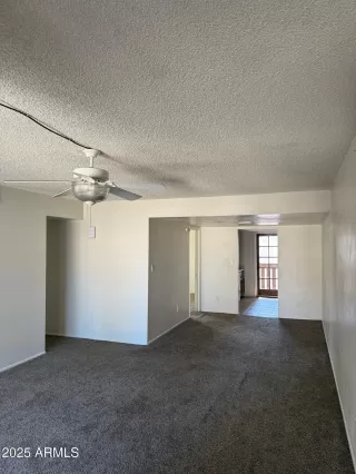 Photo #2: 6899123 Listing