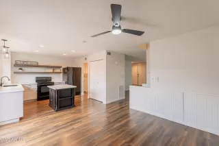 Photo #1: 6899419 Listing 