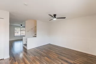 Photo #2: 6899419 Listing 